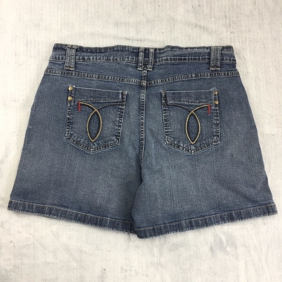 Urban Star Jean Shorts Women's 16 Medium Wash Blue Hemmed Denim Walking Short - Picture 2 of 6